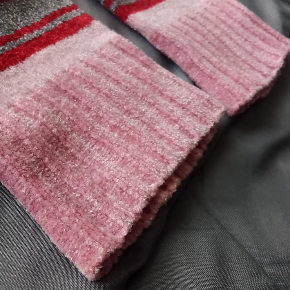 Women's Airport Pink Mittens Snowflake Striped Ribbed Design Stretchy Winter